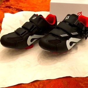 Peloton bike shoes Size 40